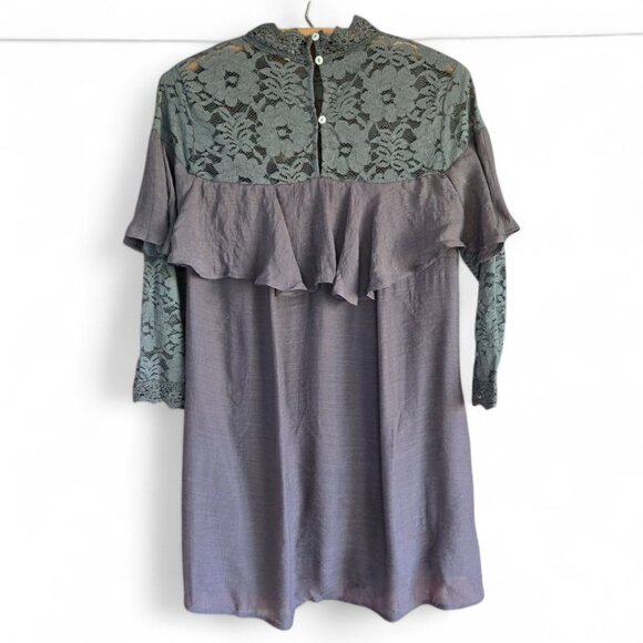 Entro NWT Womens Medium Lace Bodice Dress With Ruffle Front and Lace Sleeves - Picture 2 of 7